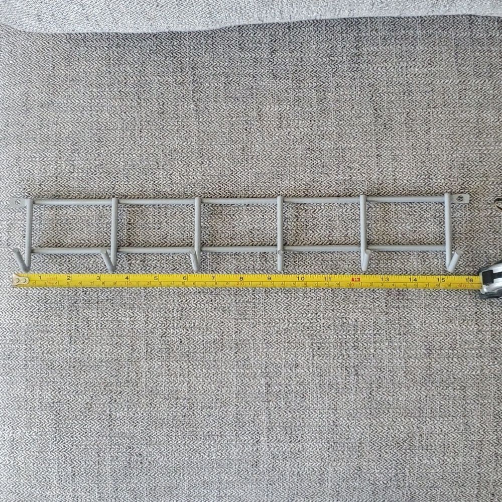 Wall 6 hook, rack for coat, jacket, leash, keys... NWOT. Nickle, silver, grey